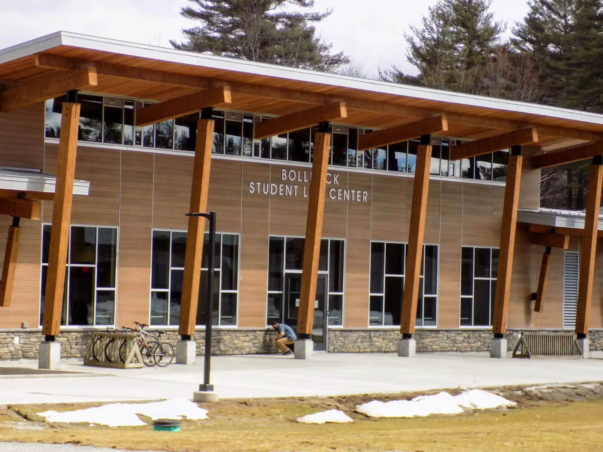 Bolluck Student Center featuring Unalam wood laminate construction beams.